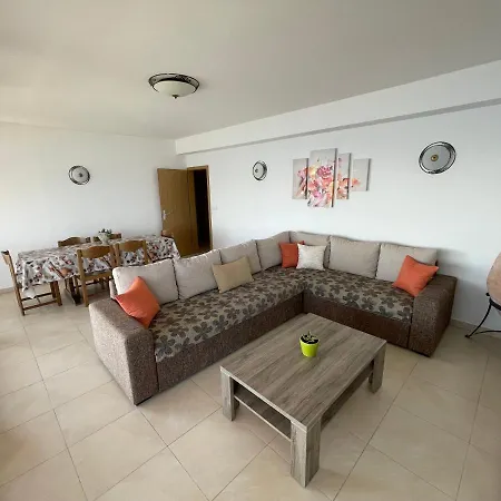 Kvesic Apartamento *