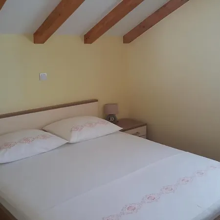 Apartamento Kvesic *
