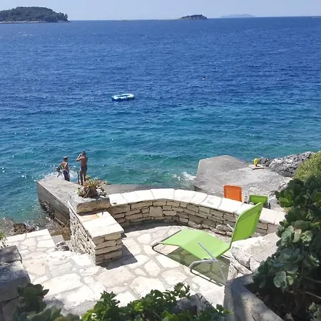 Kvesic Apartament
